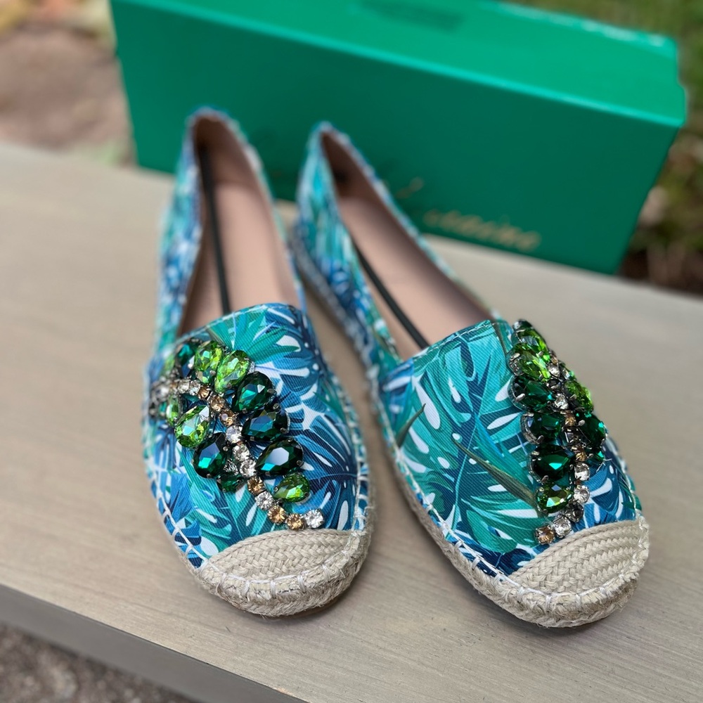 🆕 Lauren Lorraine Blue and Green embellished Espadrilles Size 7